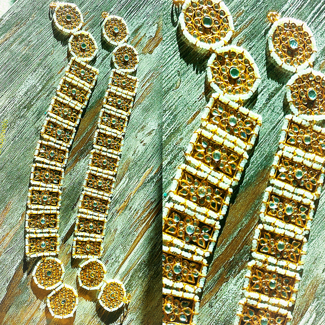 Zara Kundan & White Pearl Matha Patti In Gold Plating