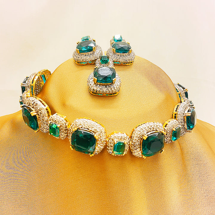 Nimra Handmade Jurao Choker Set With Earrings & Bindiya