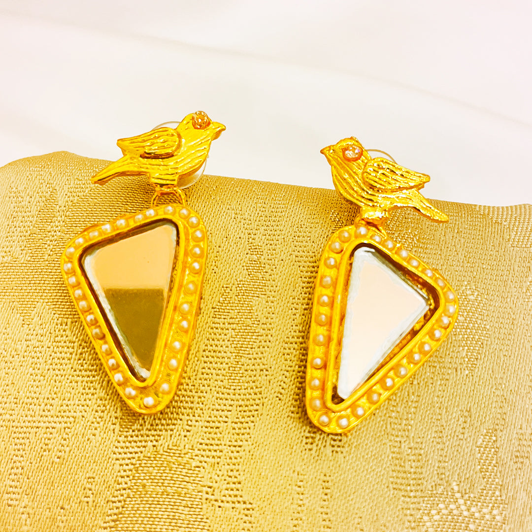 Kundan Gold-Plated Haniya Earrings