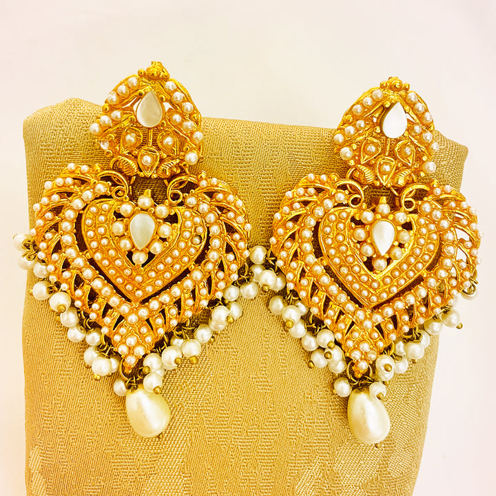 Kundan Gold-Plated Ravishna Earrings