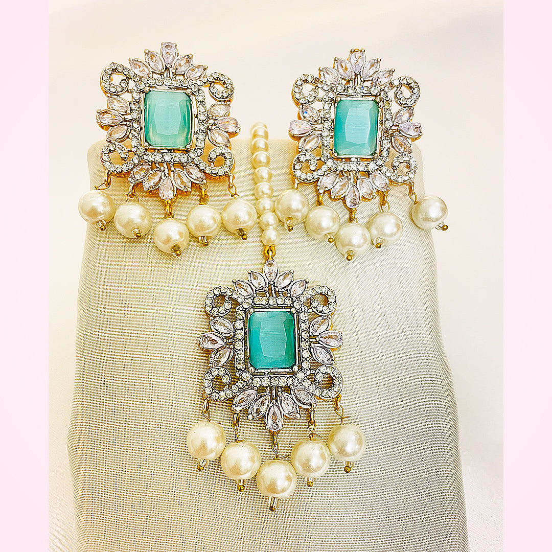 Mahnoor Four-Piece Kundan Set
