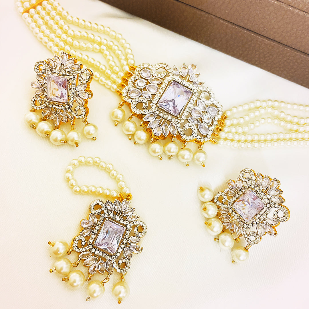 Mahnoor Four-Piece Kundan Set