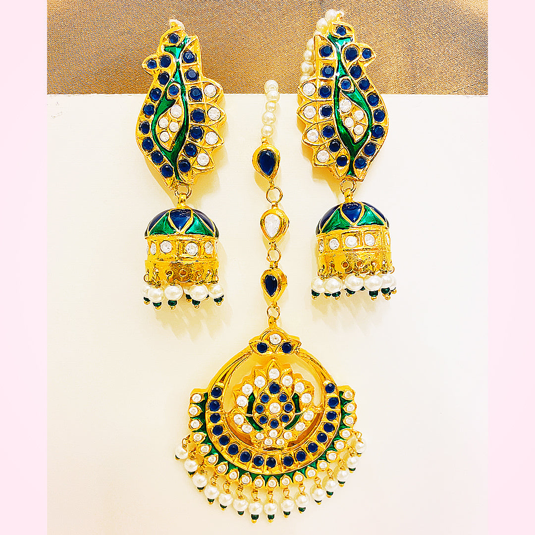 Qoyal Tappa Kundan Gold Polished Set – Handcrafted Earrings & Bindiya With Blooming Blue Green Mina