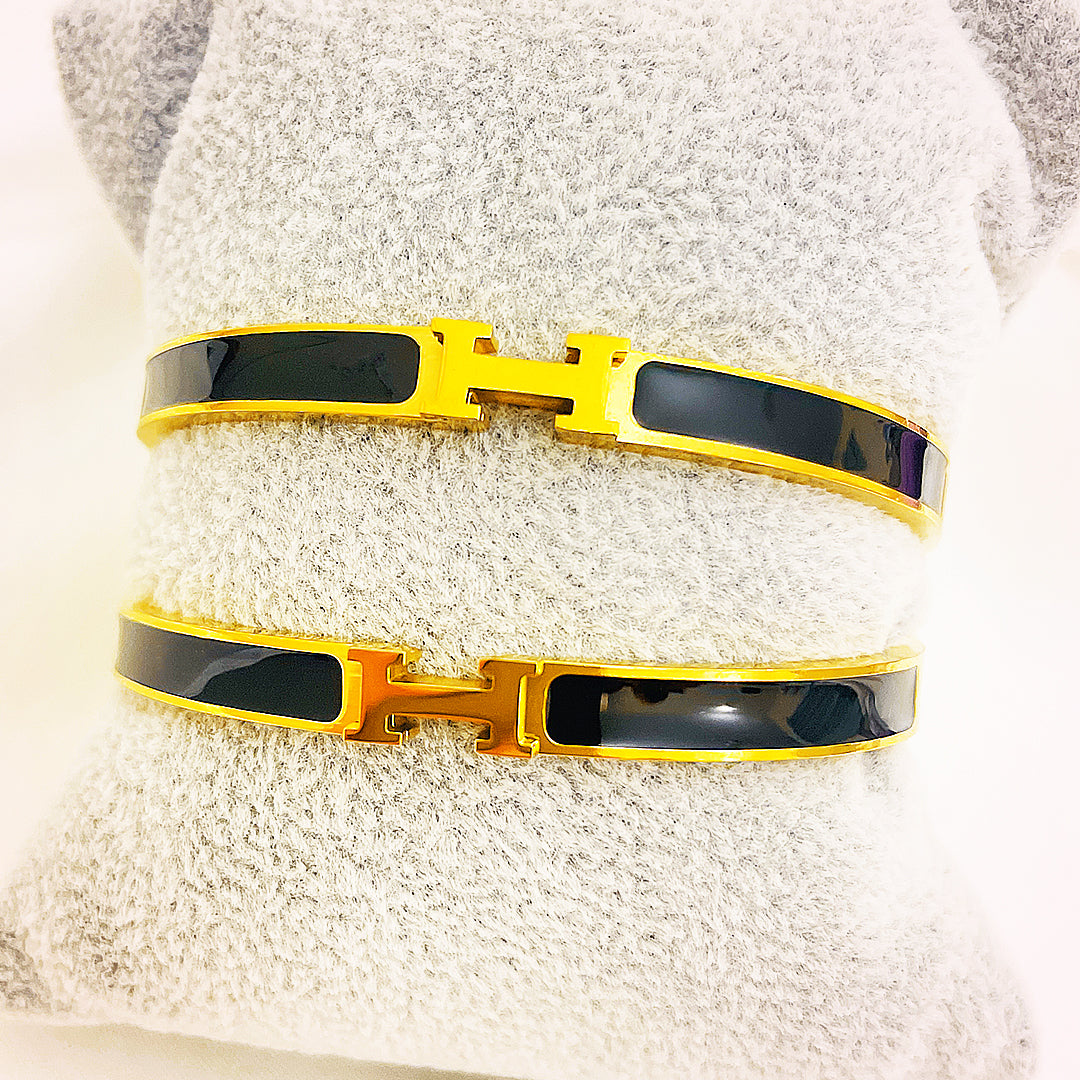 Valencia H-Motif Enamel Stainless Steel Bangle – 18K Gold Plated