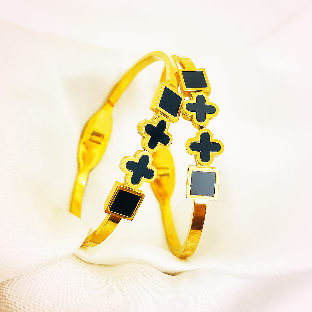 Seraphina Openable Clover & Square Motif Stainless Steel Bangle – 18K Gold Plated