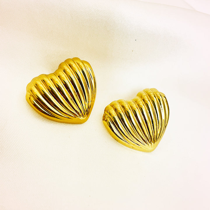 Marcelline Shell Shaped Stainless Steel Stud – 18K Gold Plated