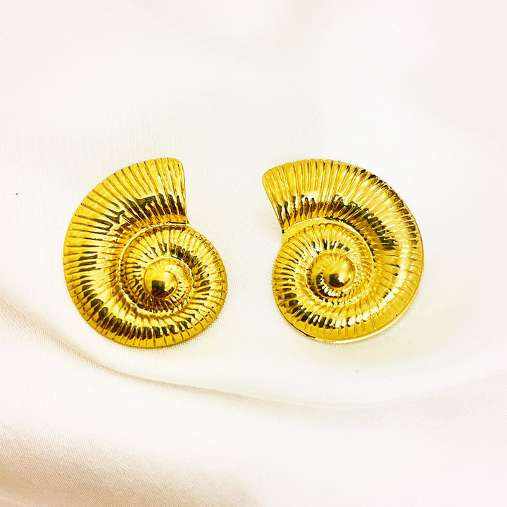 Lunette Spiral Textured Gold Stud Earrings