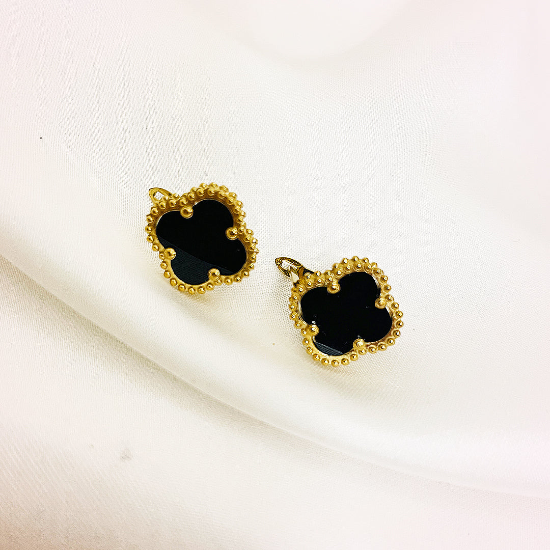 Avenile Clover Stainless Steel Studs – 18K Gold Plated