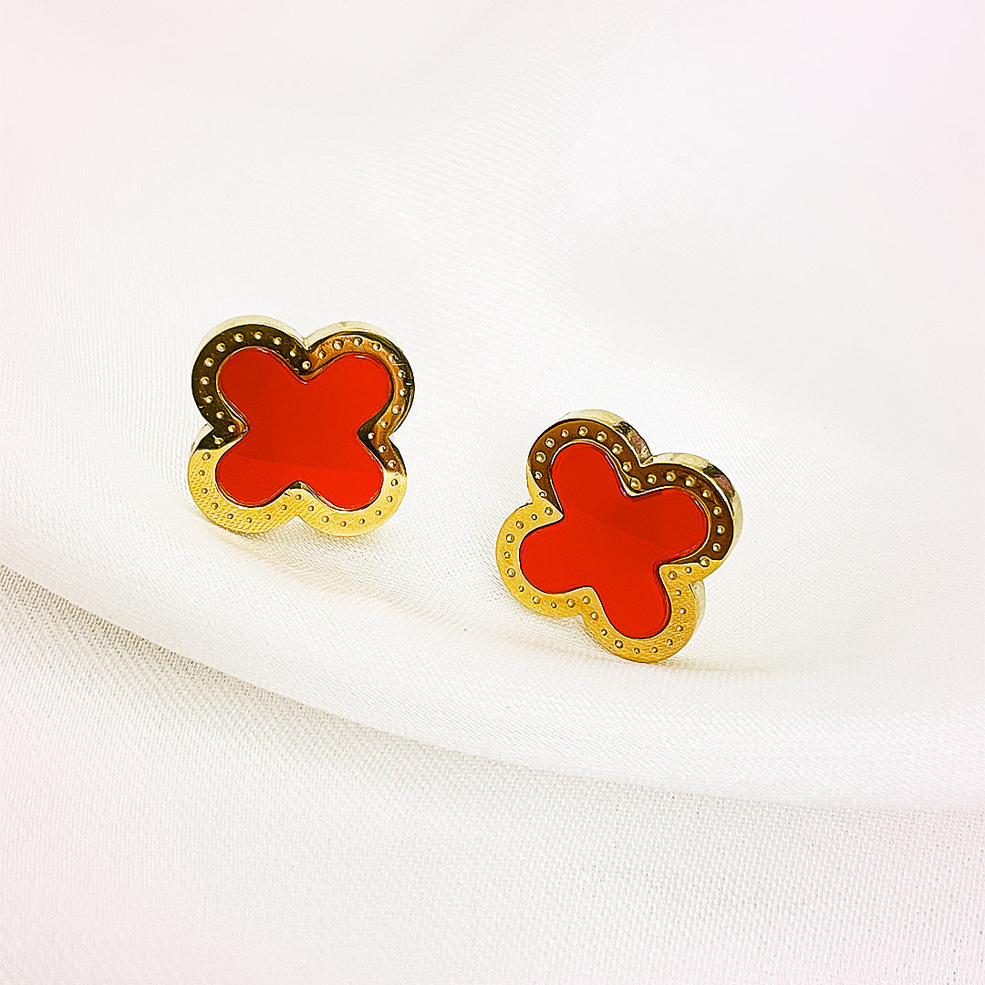 Avenile Clover Stainless Steel Studs – 18K Gold Plated