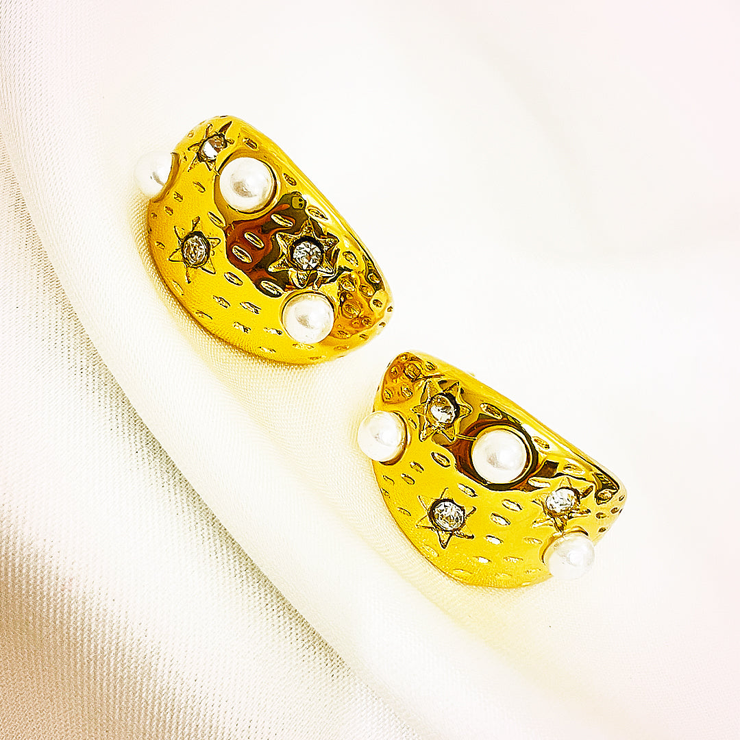 Amarisse Pearls And Zircon Stainless Steel Earrings – 18K Gold Plated