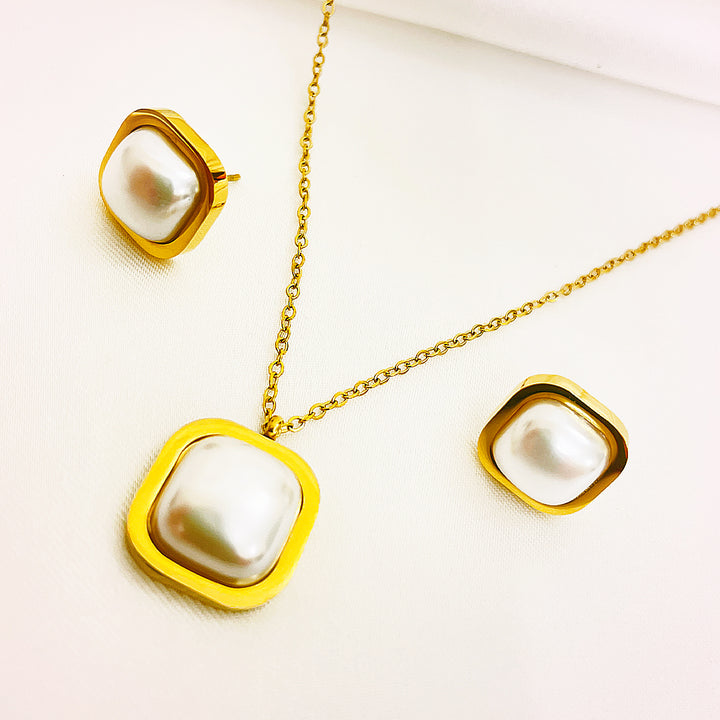 Marielle Stainless Steel Rectangular Pearl Studs And Necklace Set – 18K Gold Plated