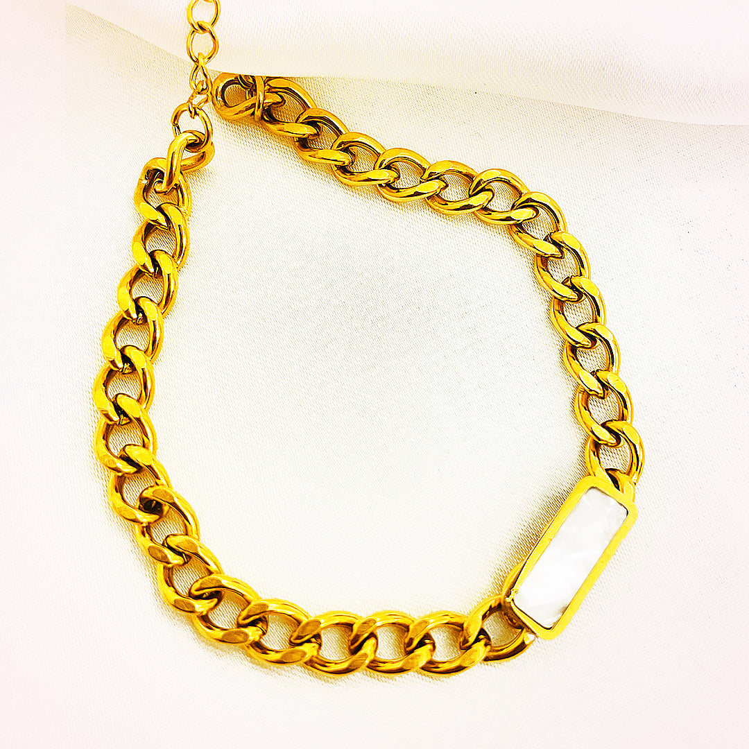 Coraline Chain Link Mother-Of-Pearl Stainless Steel Bracelet – 18K Gold Plated