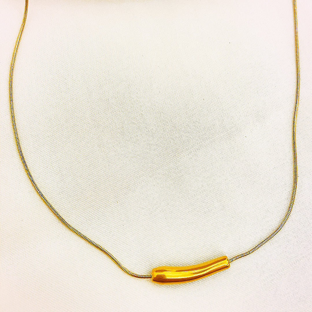 Silenne Floral Charms With Rectangular Accents Stainless Steel Necklace – 18K Gold Plated