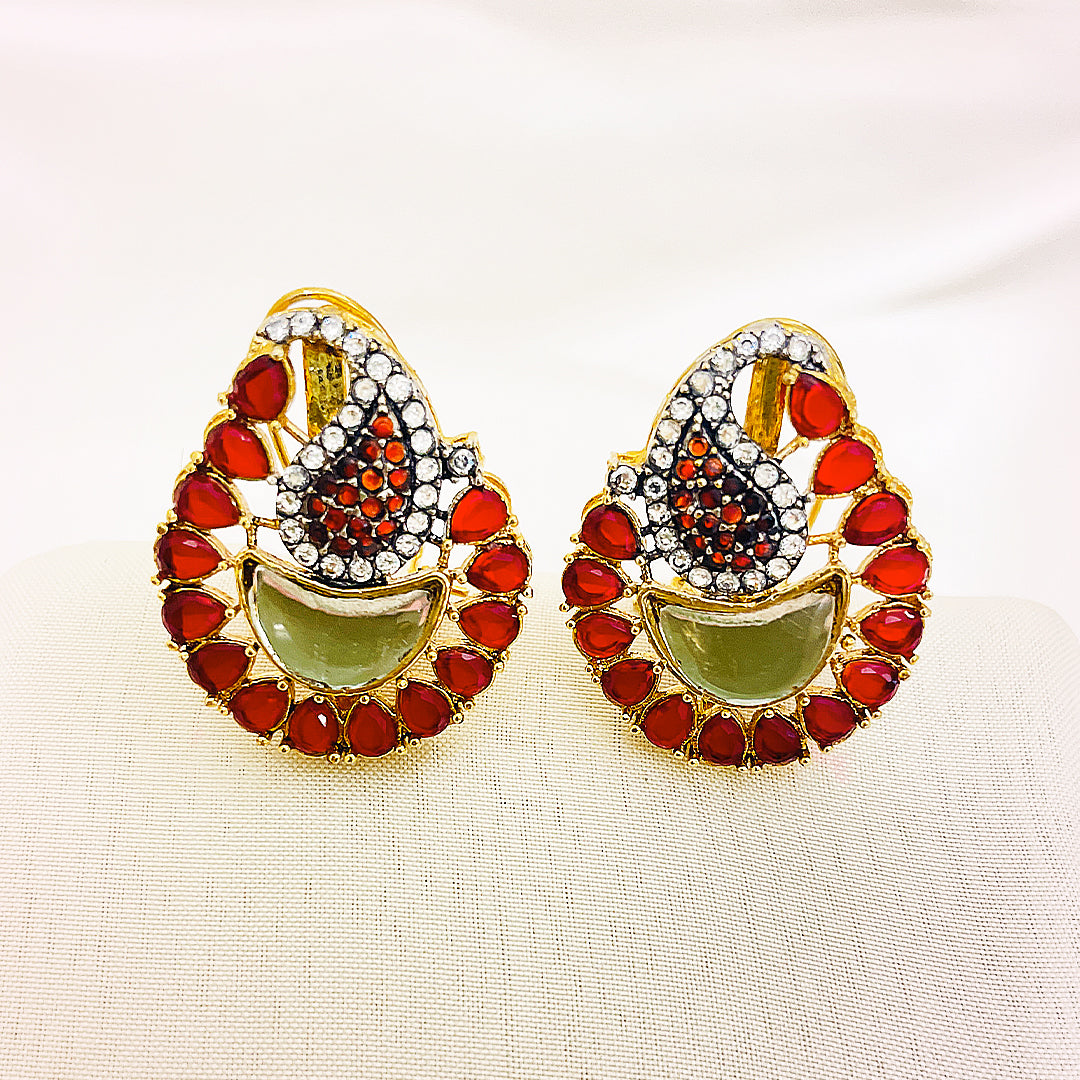 Mahnoor Paisley-Style Kundan Earrings