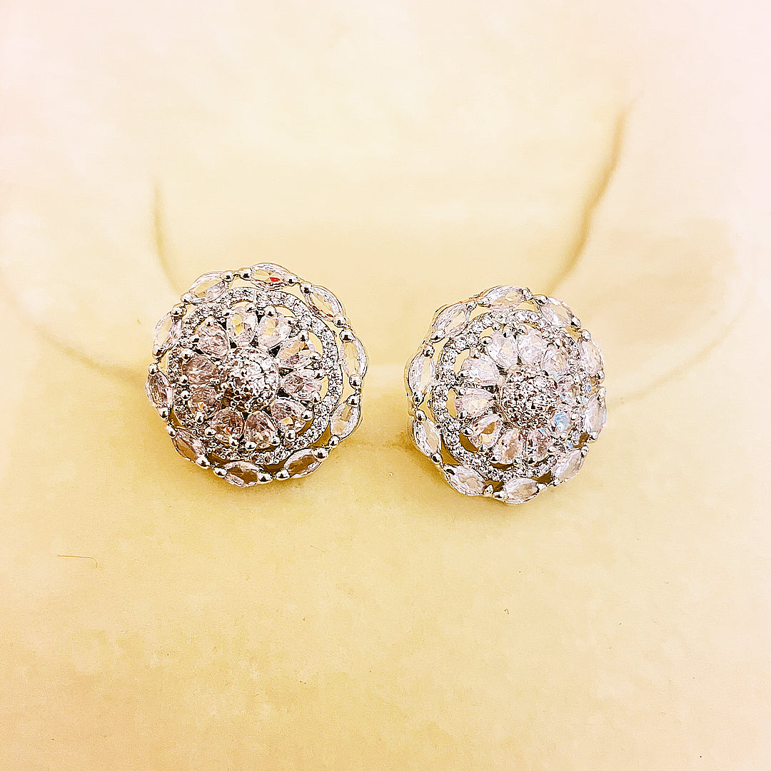 Solenne - Radiant Halo Studs