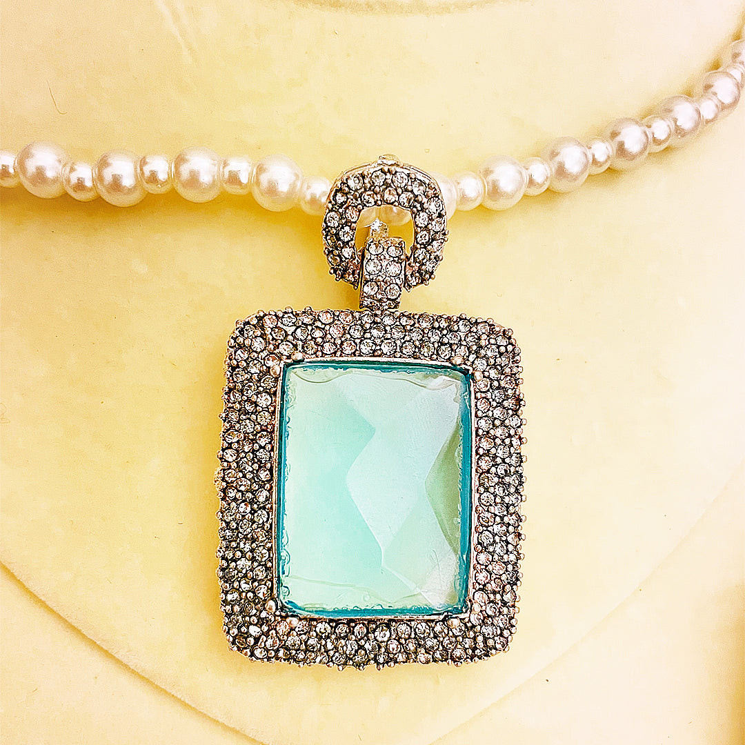 Seraphina Pearl Linked 4-Piece Locket Set