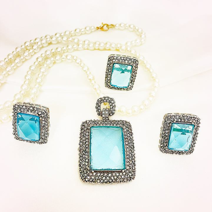 Seraphina Pearl Linked 4-Piece Locket Set