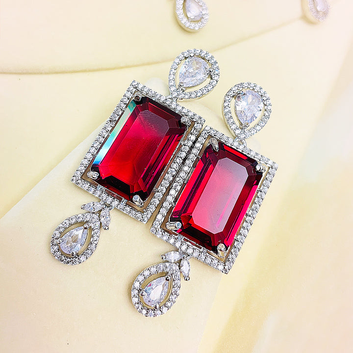 Sara Necklace Set With Rectangle & Teardrop Stones