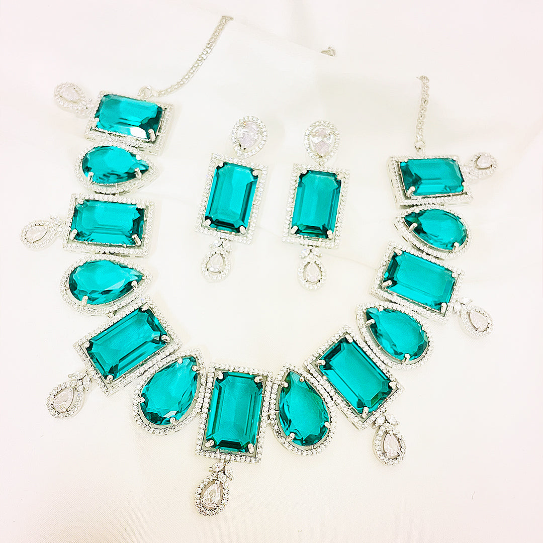 Sara Necklace Set With Rectangle & Teardrop Stones