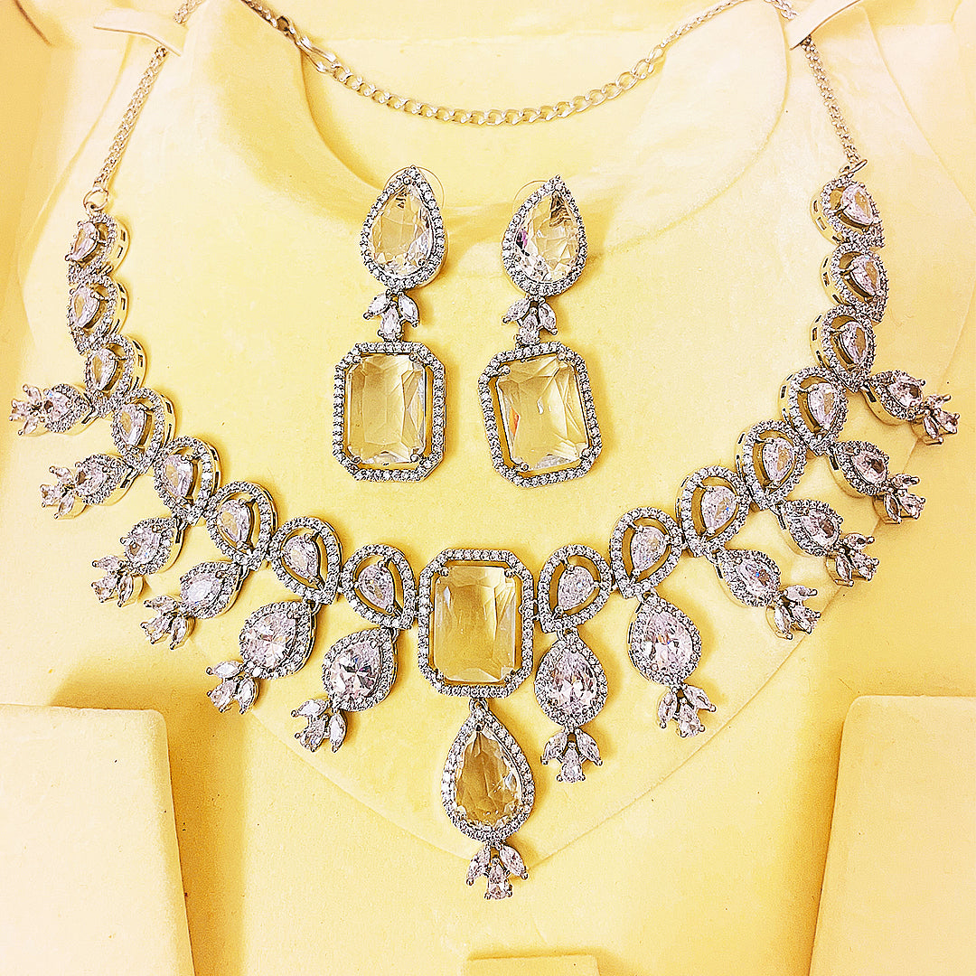 Ayla Bridal Necklace Set With Earrings & Bindiya