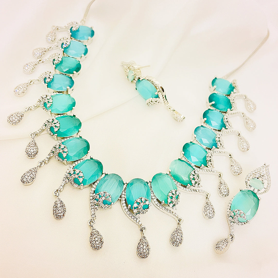 Selene Bloom Oval Necklace Set With Teardrop Dangling Charms
