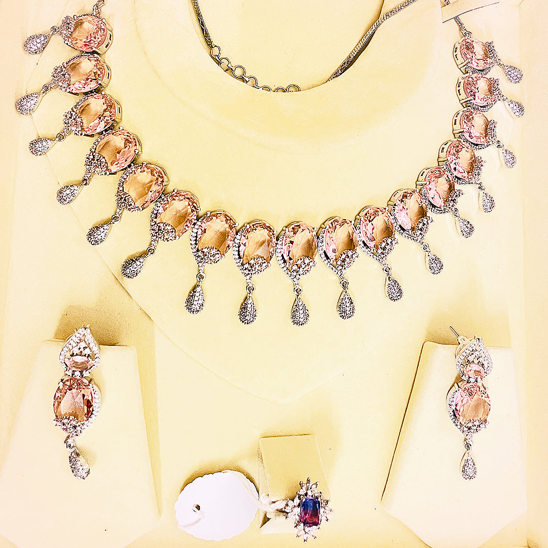 Selene Bloom Oval Necklace Set With Teardrop Dangling Charms
