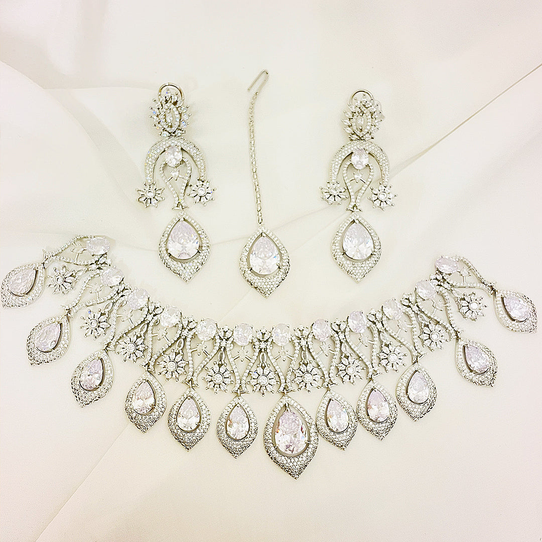 Luna Crystal Teardrop Necklace Set With Bindiya