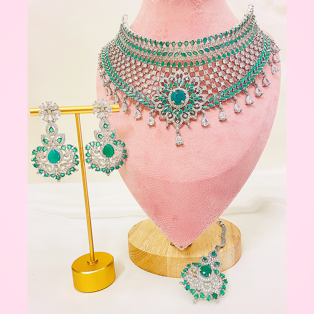 Lina Royal Emerald Choker Necklace Set With Bindiya