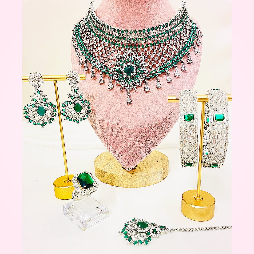 Lina Royal Emerald Choker Necklace Set With Bindiya