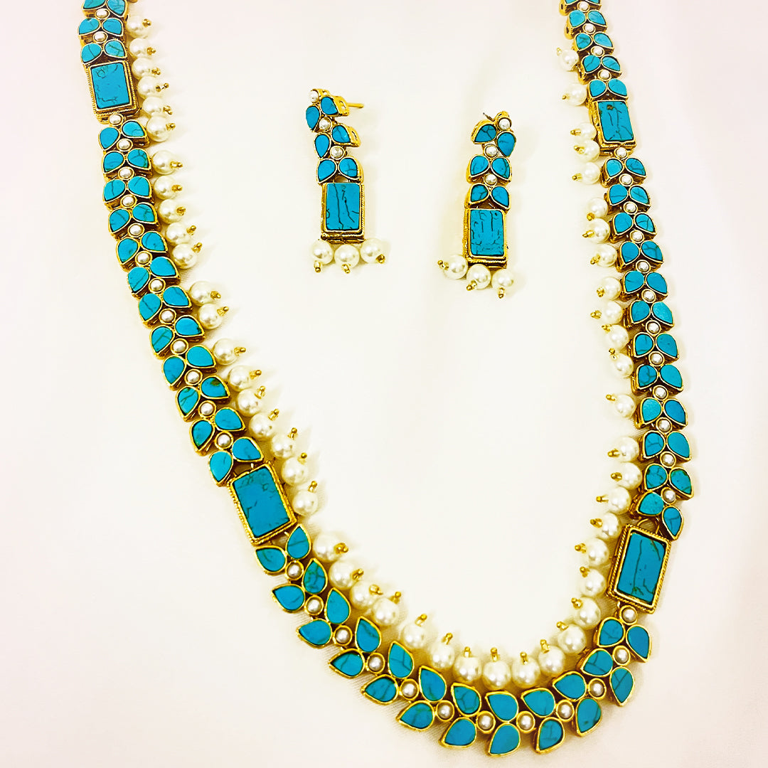 Feeroza Pearl Studded Gold Plated Kundan Mala