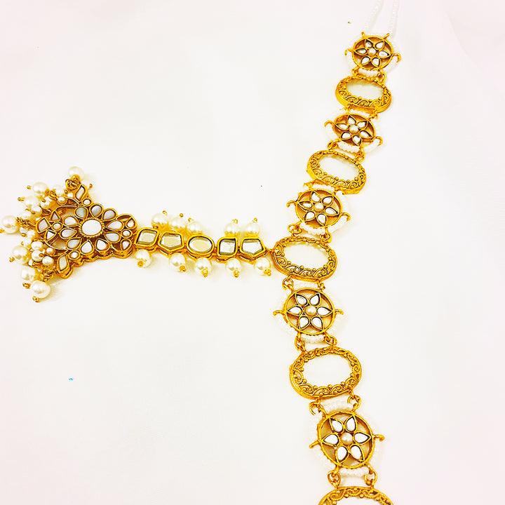 Afsana Kundan Matha Patti Headpiece With Floral & Geometric Detailing