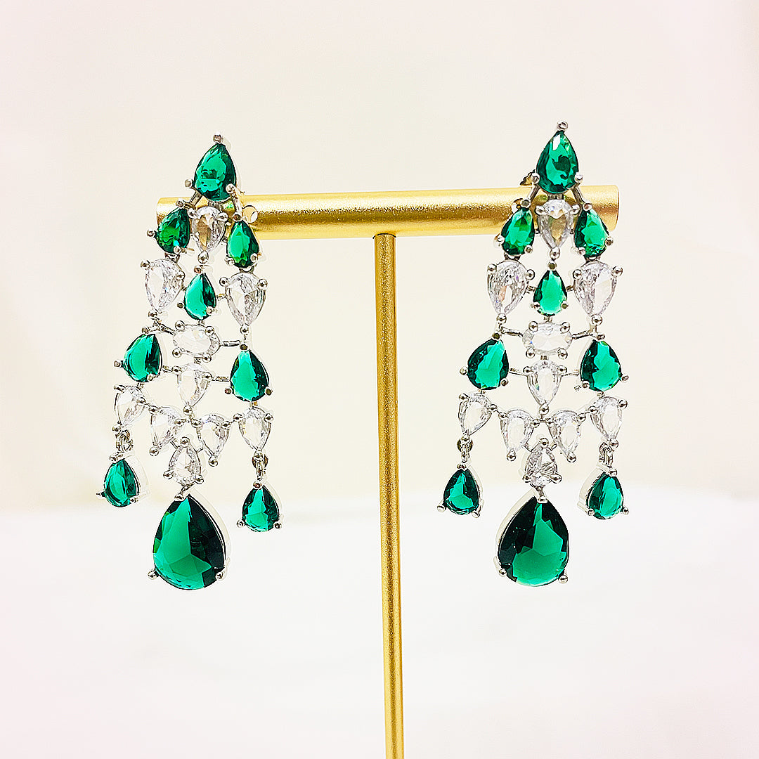 Zoe Layered Drop Necklace Set